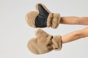 FUR HAND BEIGE